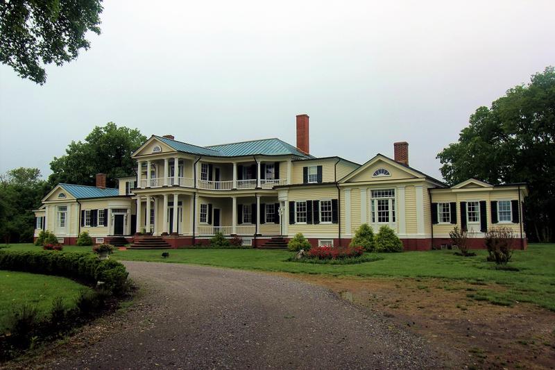 Belle Grove side view - Port Royal - History's Homes