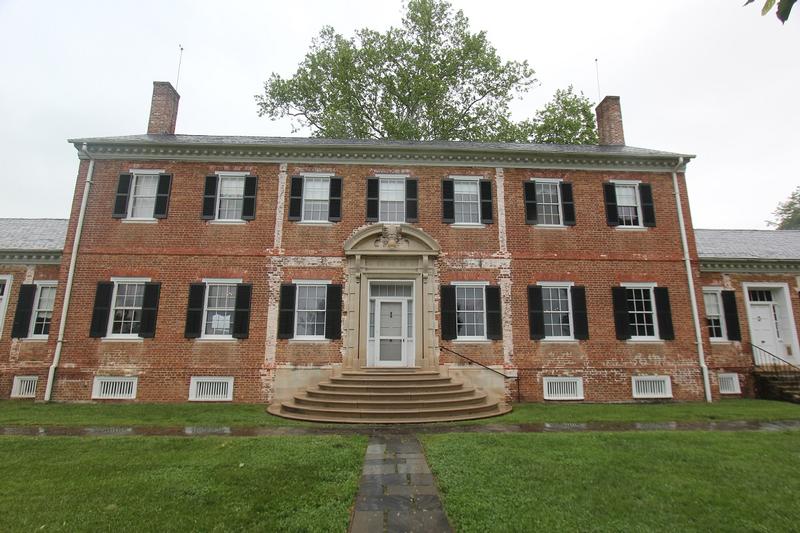 Chatham Manor back - Fredericksburg - History's Homes