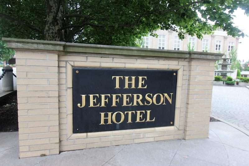 Jefferson Hotel sign - Richmond - History's Homes