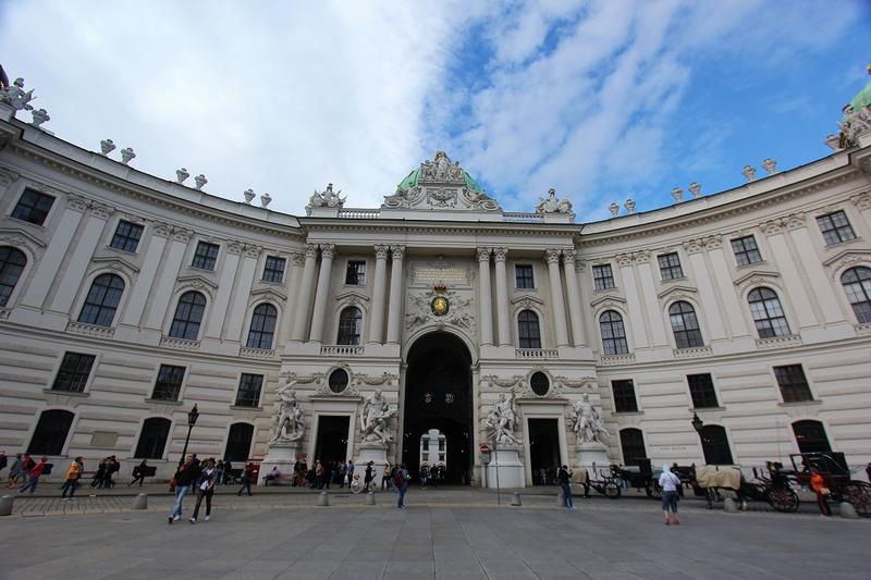 Hofburg Palace - Vienna - History's Homes