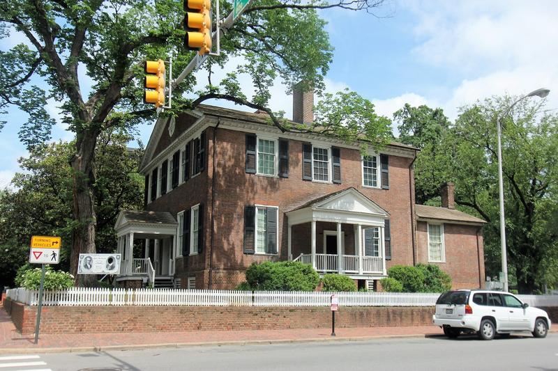 John Marshall House side - Richmond - History's Homes