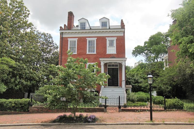 Elmira Shelton House front - Richmond - History's Homes