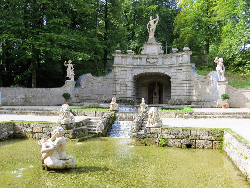 Hellbrunn Palace fountain - Salzburg - History's Homes