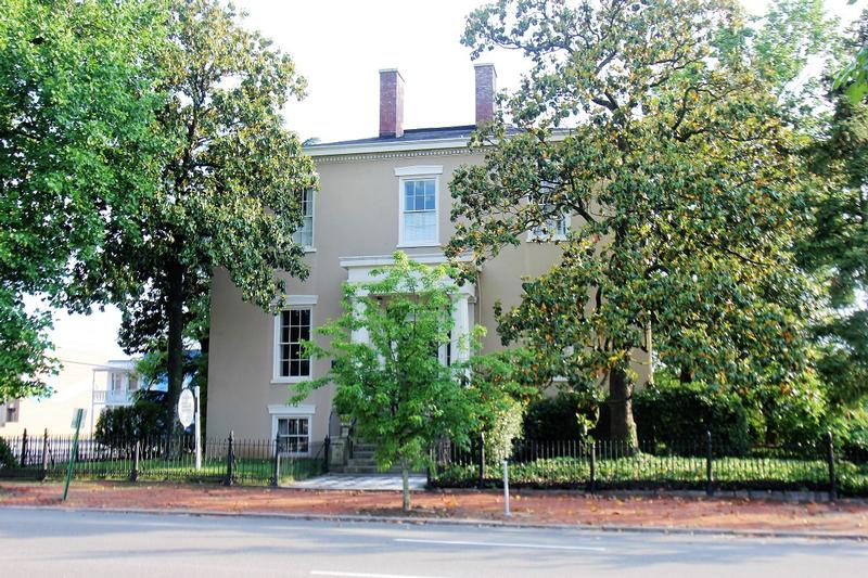 Ellen Glasgow House side - Richmond - History's Homes