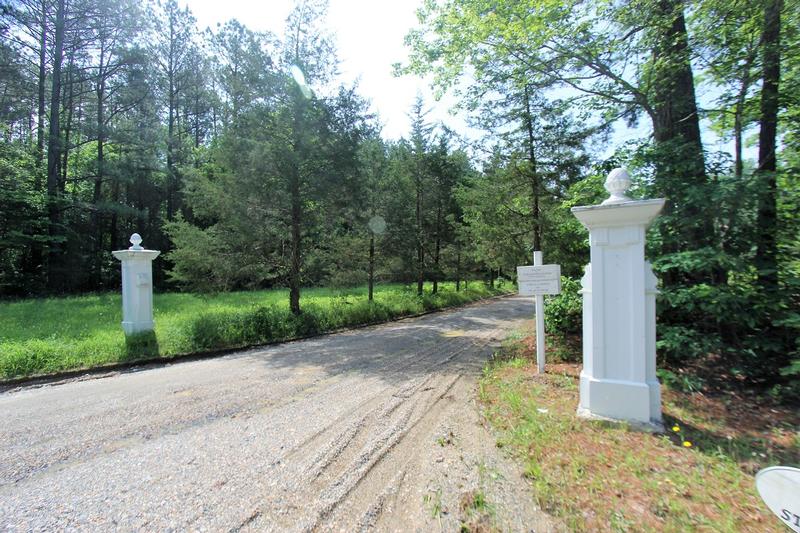 Tuckahoe Plantation entrance - Henrico - History's Homes