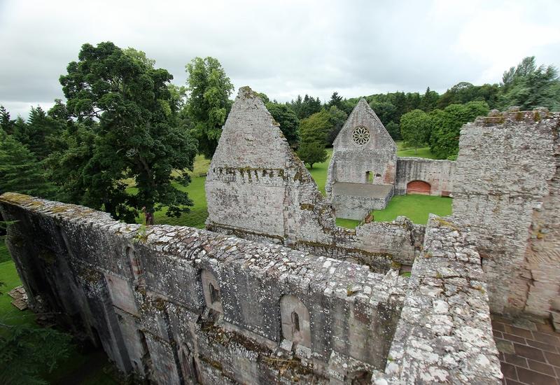 Dryburgh Abbey - Dryburgh - History's Homes