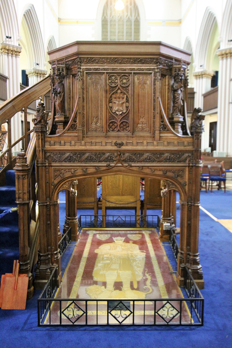 Tomb of Robert the Bruce - Dunfermline Abbey - History's Homes