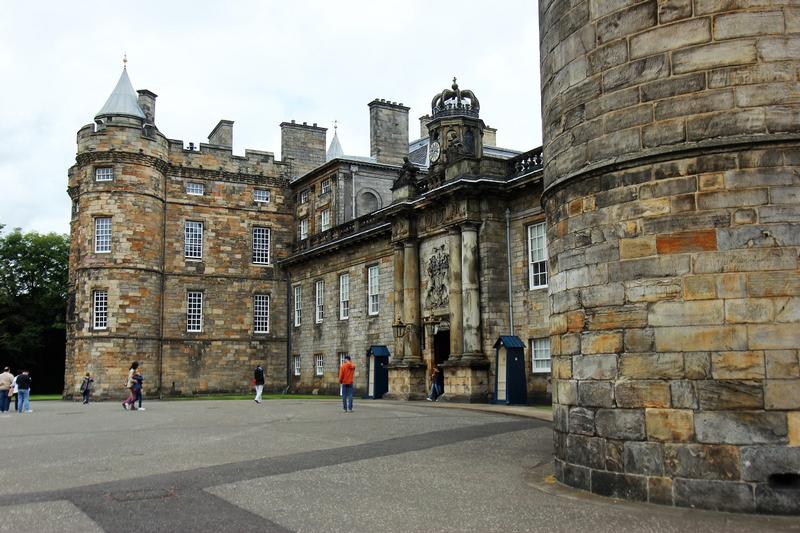 Holyrood Palace - Scotland - History's Homes