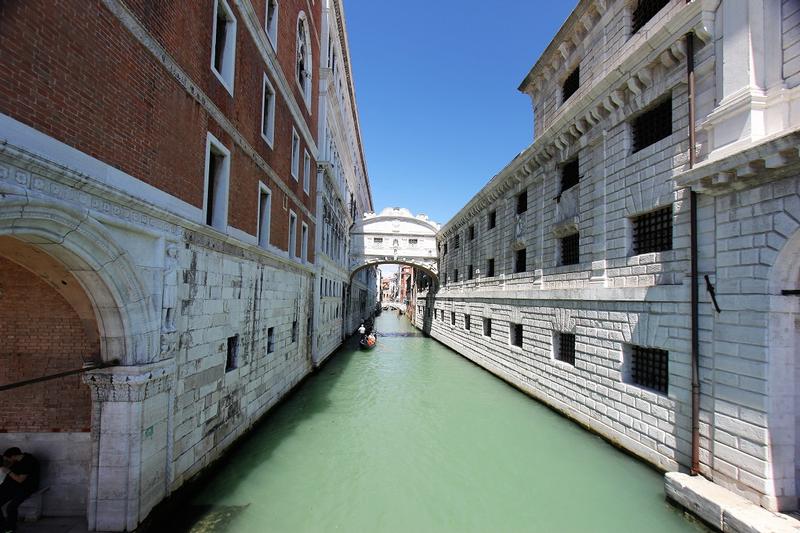 Bridge of Sighs - Venice - History's Homes