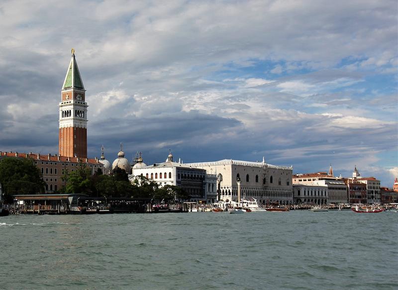 Doge's Palace - Venice - History's Homes