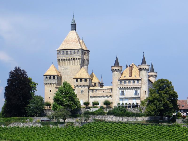 Château de Vufflens - Vufflens-le-Château - History's Homes