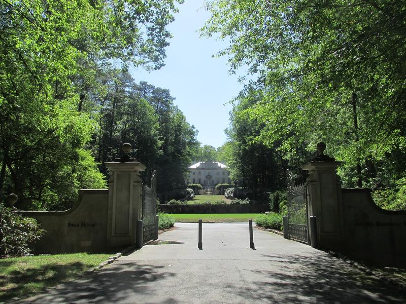 Swan House front - Atlanta - History's Homes